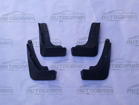 Toyota Yaris Cross (2023 - 2025) Mudguards